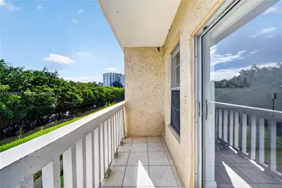 1801 NE 140th St #108, North Miami, FL 33181 - Photo 16