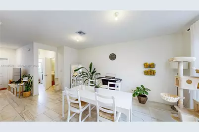 1040 SE 24th Ave, Homestead, FL 33035 - Photo 12