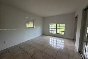 10903 N Kendall Dr, Miami, FL 33176 - Photo 12