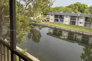 8040 N Colony Cir N, Tamarac, FL 33321 - Photo 2