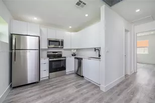 1028 NW 24th St, Miami, FL 33127 - Photo 32