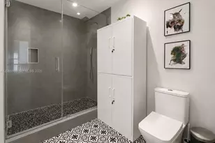 1050 Brickell Ave, Miami, FL 33131 - Photo 16
