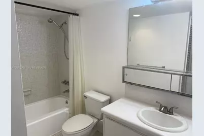 19380 Collins Ave #1025, Sunny Isles Beach, FL 33160 - Photo 18