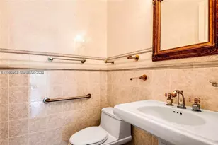 19420 W St Andrews Dr, Hialeah, FL 33015 - Photo 34