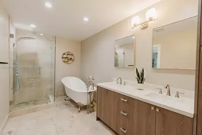 1732 SW 103rd Pl, Miami, FL 33165 - Photo 12