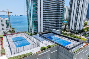 460 NE 28th St, Miami, FL 33137 - Photo 14