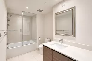 460 NE 28th St, Miami, FL 33137 - Photo 6