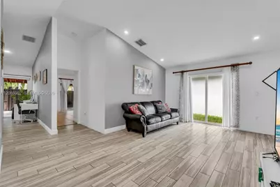 13936 SW 151st Ave, Miami, FL 33196 - Photo 12