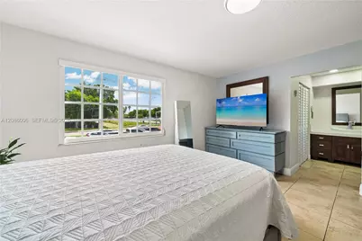 10350 SW 136th Ct, Miami, FL 33186 - Photo 16