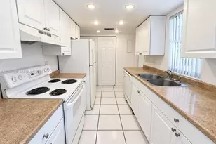 7804 NW 73rd Terrace, Tamarac, FL 33321 - Photo 8