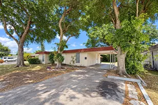 7804 NW 73rd Terrace, Tamarac, FL 33321 - Photo 2