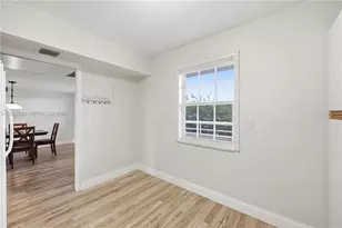 555 Oaks Ln, Pompano Beach, FL 33069 - Photo 38