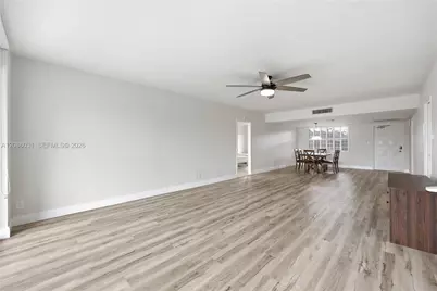 555 Oaks Ln #309, Pompano Beach, FL 33069 - Photo 20