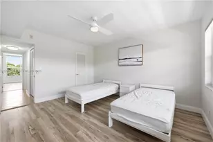 555 Oaks Ln, Pompano Beach, FL 33069 - Photo 36