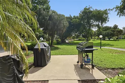 555 Oaks Ln #309, Pompano Beach, FL 33069 - Photo 46