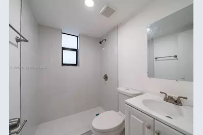 1003 SW 15th Ave #18, Miami, FL 33135 - Photo 4