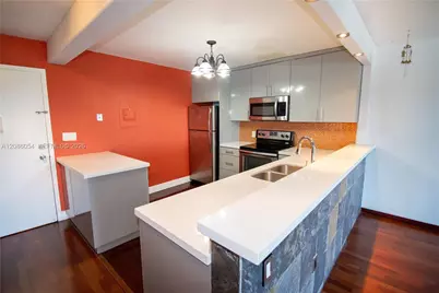 [Address not provided], Miami Beach, FL 33141 - Photo 6