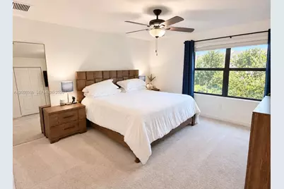 5013 Woods Edge Cir, Riviera Beach, FL 33410 - Photo 20