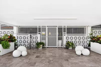 401 Ocean Dr #518, Miami Beach, FL 33139 - Photo 4
