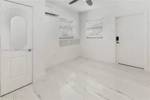 1236 NE 109th St, Miami, FL 33161 - Photo 2