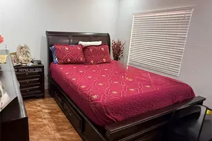 343 W 11th St, Hialeah, FL 33010 - Photo 8