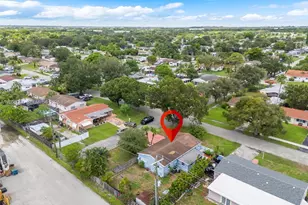 1851 N 69th Ave, Hollywood, FL 33024 - Photo 4