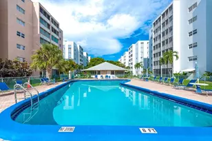 319 NE 14th Ave, Hallandale Beach, FL 33009 - Photo 26