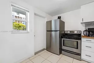 319 NE 14th Ave, Hallandale Beach, FL 33009 - Photo 8