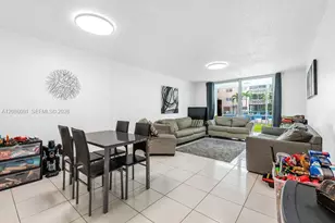 319 NE 14th Ave, Hallandale Beach, FL 33009 - Photo 2