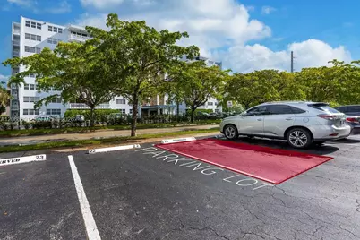 319 NE 14th Ave #106, Hallandale Beach, FL 33009 - Photo 28