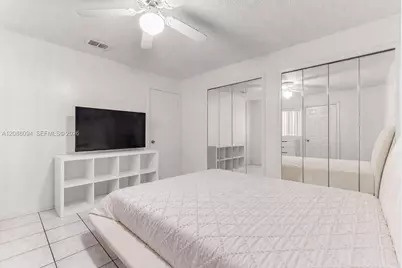 22 NW 108th Ct, Miami, FL 33172 - Photo 8