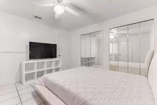 22 NW 108th Ct, Miami, FL 33172 - Photo 8