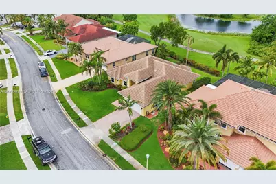 720 W Cypress Pointe Dr W, Pembroke Pines, FL 33027 - Photo 50