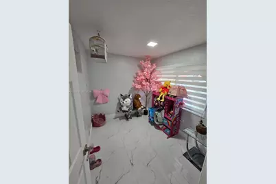 6620 W 2nd Ct #103, Hialeah, FL 33012 - Photo 10