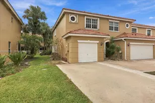306 SW 120th Ave, Pembroke Pines, FL 33025 - Photo 1