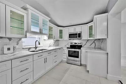 2041 NE 182nd St, North Miami Beach, FL 33162 - Photo 2
