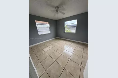 2920 Pierce St #8, Hollywood, FL 33020 - Photo 8