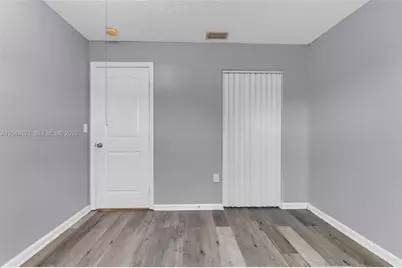 608 SW 76th Ter, North Lauderdale, FL 33068 - Photo 16