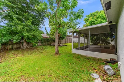 608 SW 76th Ter, North Lauderdale, FL 33068 - Photo 46