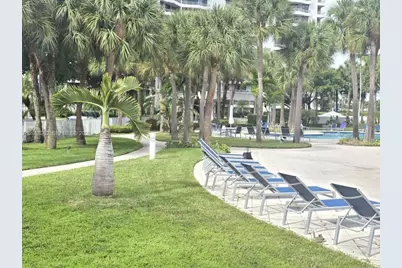3300 NE 191st St #1202, Aventura, FL 33180 - Photo 6