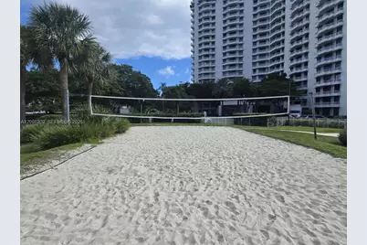 3300 NE 191st St #1202, Aventura, FL 33180 - Photo 4