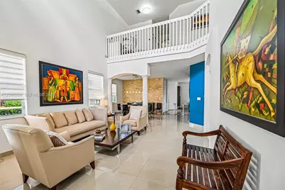 8175 NW 114th Pl, Doral, FL 33178 - Photo 6