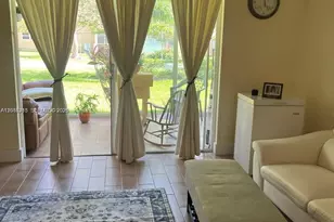 620 NE 12th Ave, Hallandale Beach, FL 33009 - Photo 4
