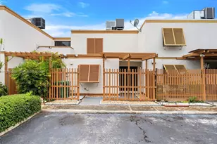 1424 SW 131st Pl Cir E, Miami, FL 33184 - Photo 1
