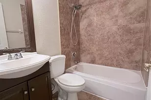 2297 NW 171st Terrace, Pembroke Pines, FL 33028 - Photo 6