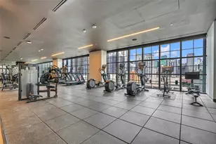 159 NE 6th St, Miami, FL 33132 - Photo 32