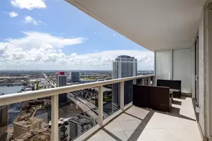 1800 S Ocean Dr, Hallandale Beach, FL 33009 - Photo 22