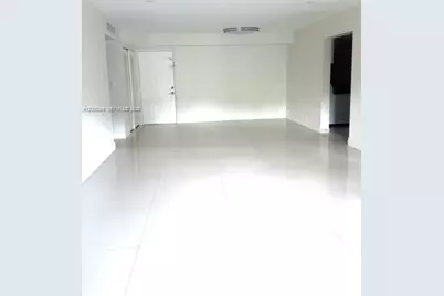 18111 NW 68th Ave #I105, Hialeah, FL 33015 - Photo 1