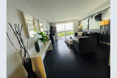 2333 Brickell Ave #409, Miami, FL 33129 - Photo 8