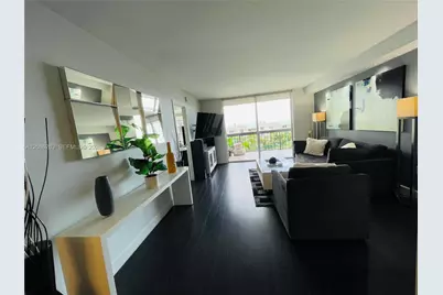 2333 Brickell Ave #409, Miami, FL 33129 - Photo 10